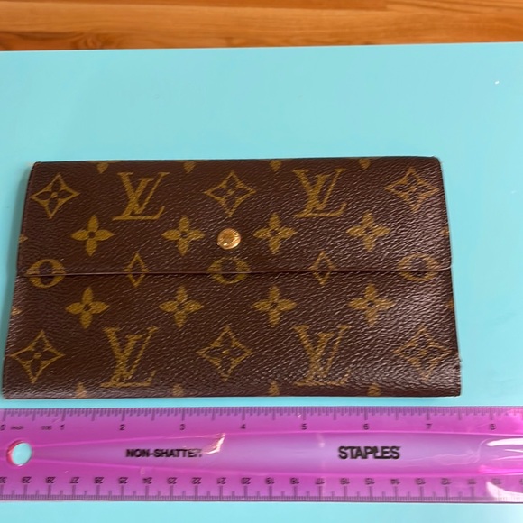 🟡 VINTAGE LOUIS VUITTON FULL SIZE WALLET - Picture 9 of 13